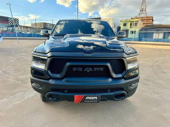 RAM 1500 5.7 V8 GASOLINA REBEL CD 4X4 AUTOMÁTICO RAM 1500 5.7 V8 GASOLINA REBEL CD 4X4 AUTOMÁTICO